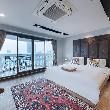 Central Bangkok, 5 Stars River View & Characteristic Decor Экстерьер фото