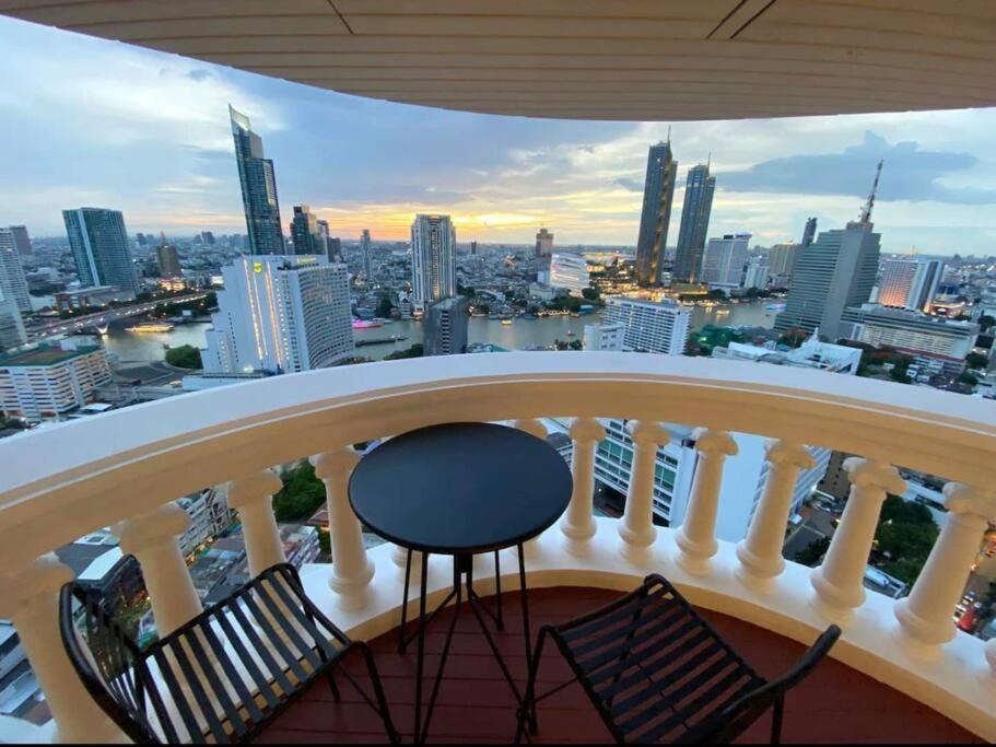 Central Bangkok, 5 Stars River View & Characteristic Decor Экстерьер фото