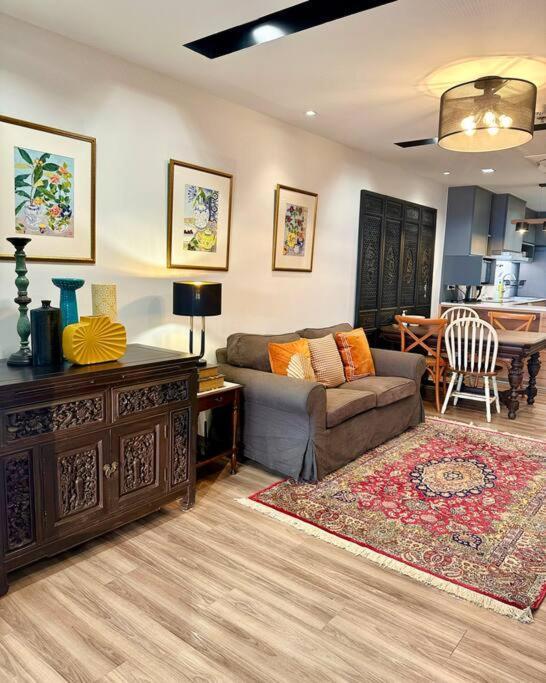 Central Bangkok, 5 Stars River View & Characteristic Decor Экстерьер фото