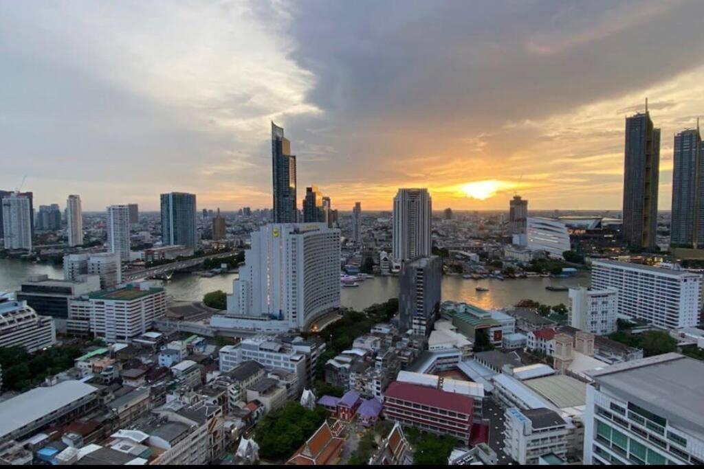 Central Bangkok, 5 Stars River View & Characteristic Decor Экстерьер фото